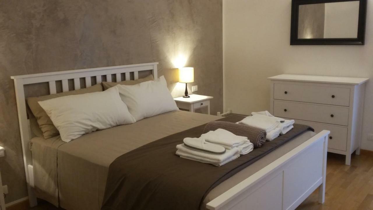 Bed and Breakfast Residenza Leon Castelnuovo del Garda Esterno foto