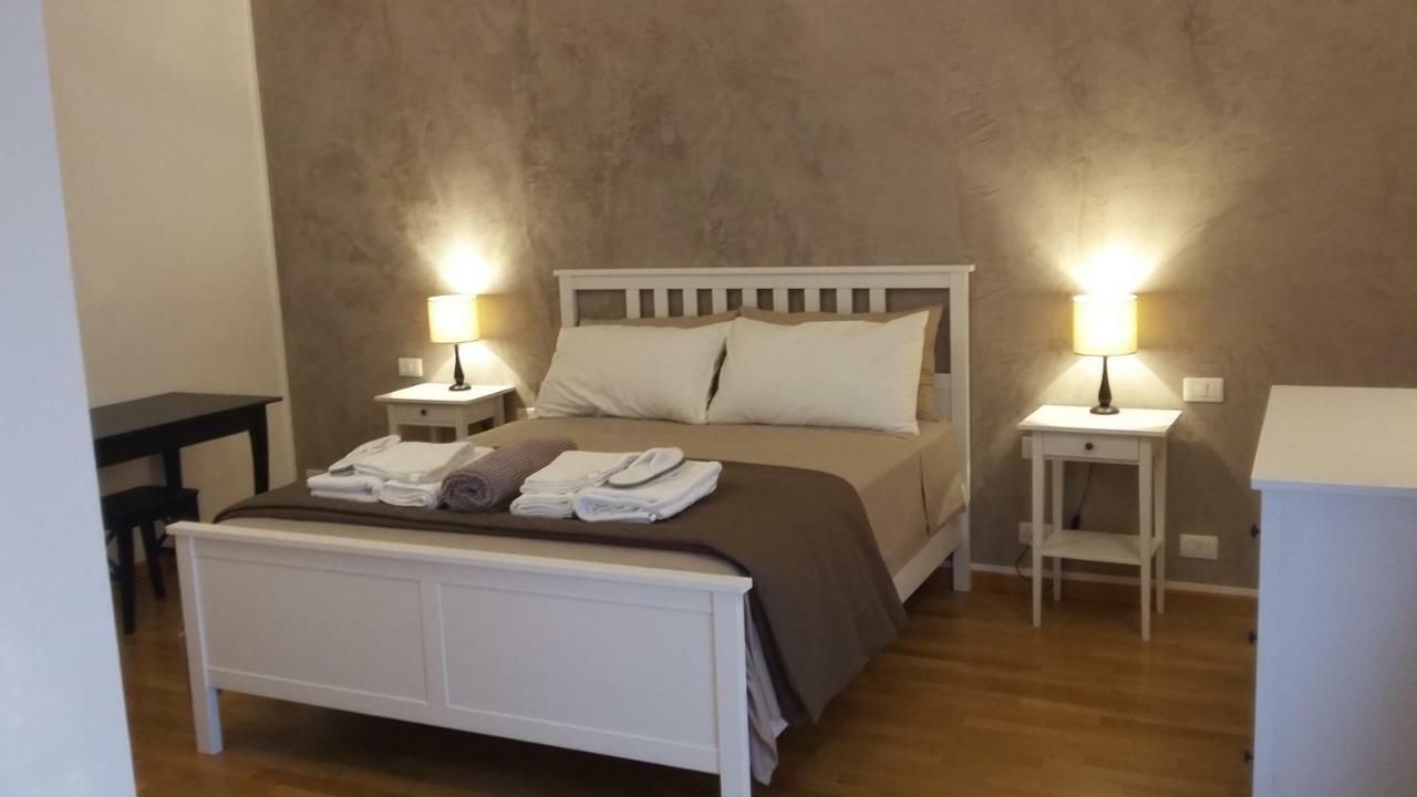 Bed and Breakfast Residenza Leon Castelnuovo del Garda Esterno foto